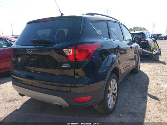 2019 FORD ESCAPE SEL 4
