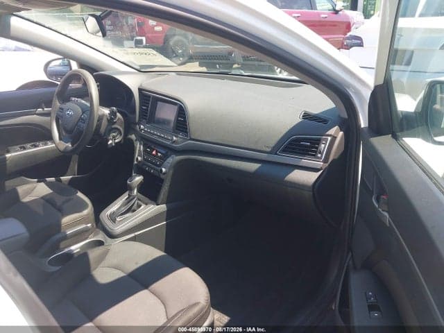 2018 HYUNDAI ELANTRA SEL 5