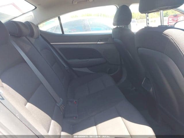 2018 HYUNDAI ELANTRA SEL 8