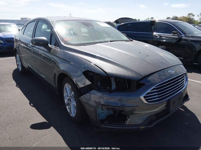 2019 FORD FUSION SE 1