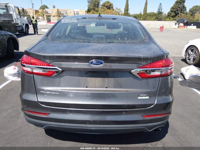2019 FORD FUSION SE 17