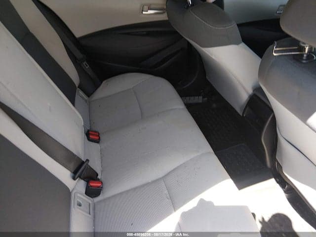 2021 TOYOTA COROLLA LE 8