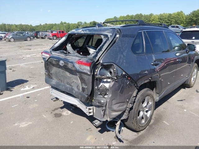 2024 TOYOTA RAV4 XLE 6