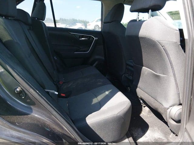 2024 TOYOTA RAV4 XLE 8