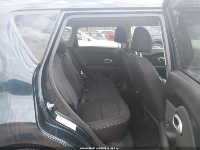 2019 KIA SOUL + 8