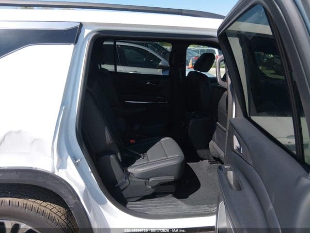 2025 CHEVROLET TRAVERSE AWD LT 8