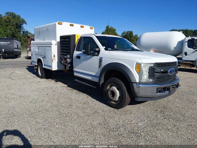 2017 FORD F-450 CHASSIS XL 1