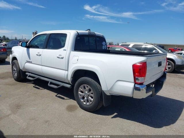 2017 TOYOTA TACOMA SR5 3