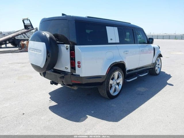 2023 LAND ROVER DEFENDER 130 X-DYNAMIC SE 4