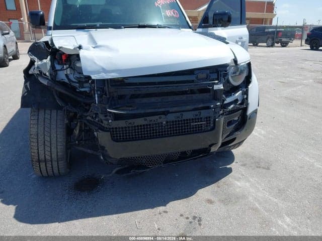2023 LAND ROVER DEFENDER 130 X-DYNAMIC SE 6