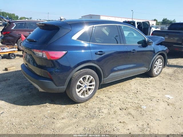 2021 FORD ESCAPE SE 4