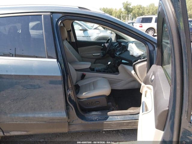 2019 FORD ESCAPE TITANIUM 5