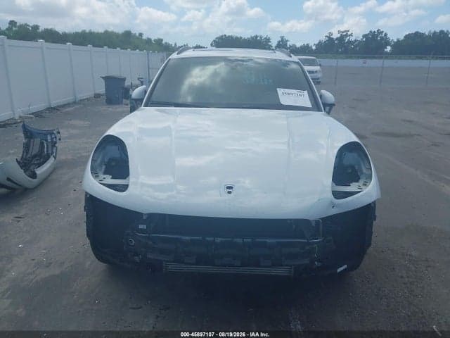 2023 PORSCHE MACAN T 13