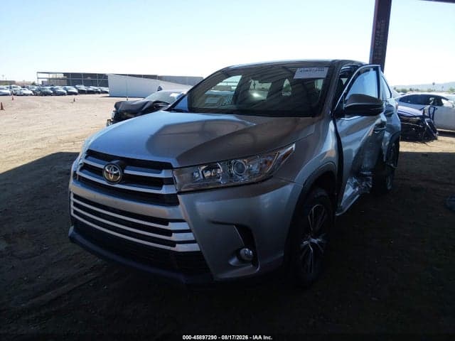 2017 TOYOTA HIGHLANDER LE PLUS 2