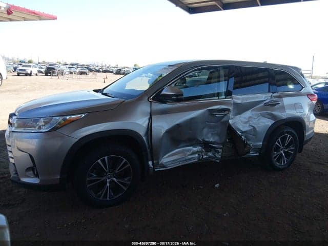 2017 TOYOTA HIGHLANDER LE PLUS 6