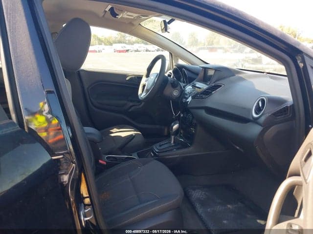 2017 FORD FIESTA SE 5