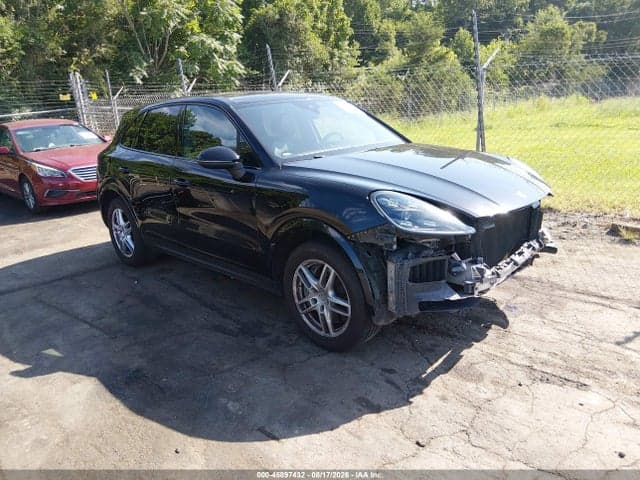 2019 PORSCHE CAYENNE S 1