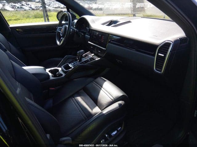 2019 PORSCHE CAYENNE S 5
