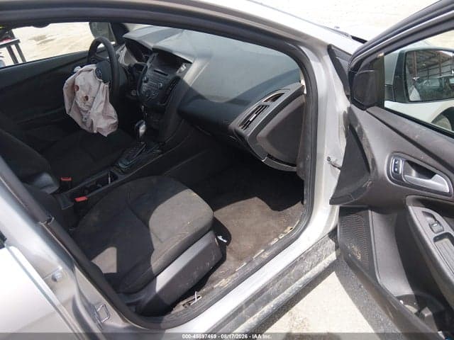 2017 FORD FOCUS SE 5