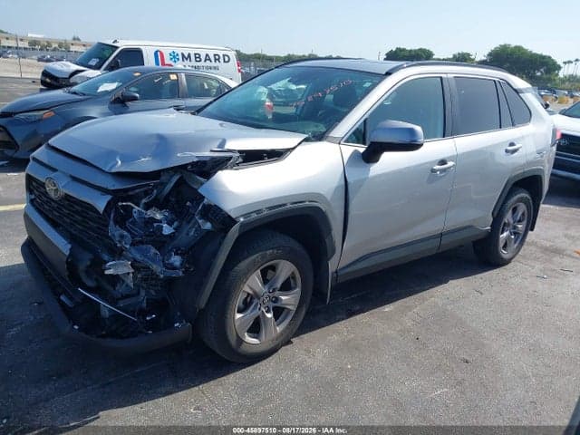 2025 TOYOTA RAV4 XLE 2