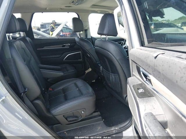 2022 KIA TELLURIDE EX 8