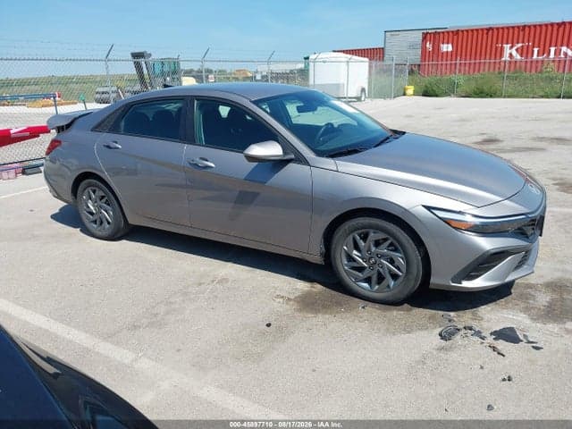 2024 HYUNDAI ELANTRA SEL 13