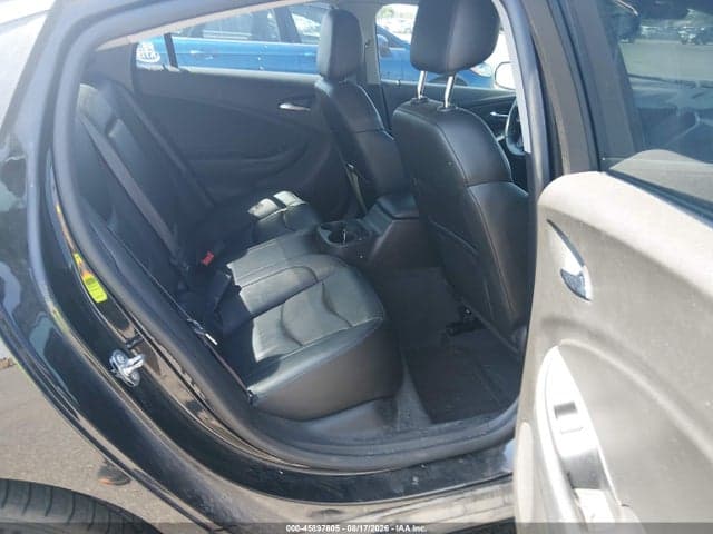 2017 CHEVROLET VOLT LT 8