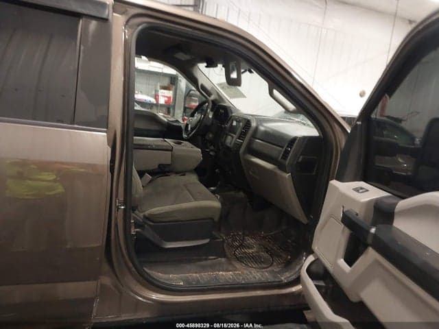 2017 FORD F-250 XL 5