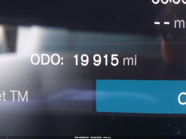 2025 VOLVO XC40 B5 PLUS DARK THEME 15