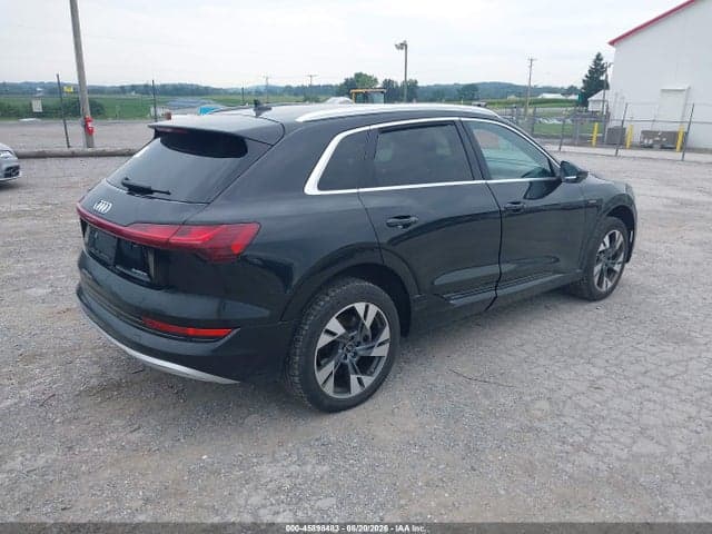 2022 AUDI E-TRON PREMIUM PLUS QUATTRO 4