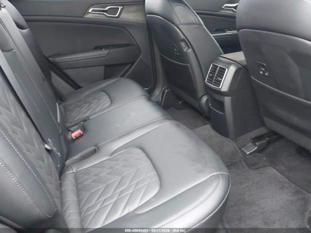 2024 KIA SPORTAGE X-LINE 8