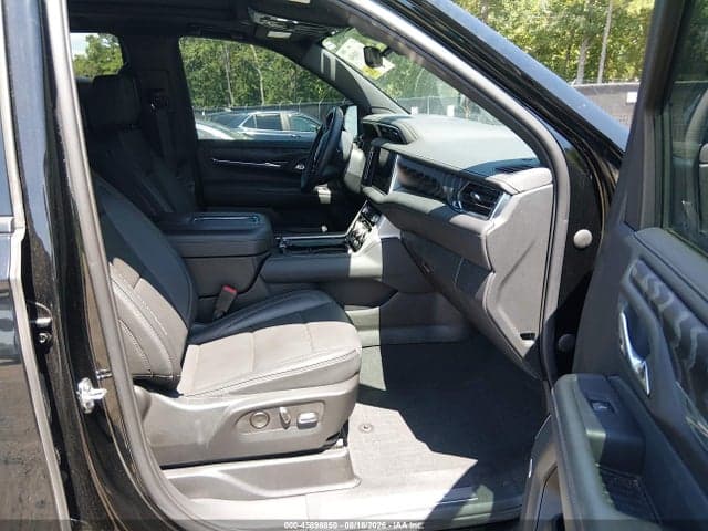 2023 GMC YUKON 4WD DENALI 5