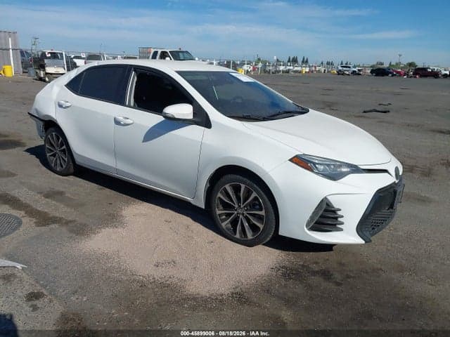 2019 TOYOTA COROLLA SE 1