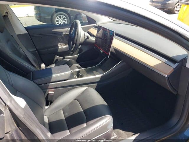 2018 TESLA MODEL 3 LONG RANGE/PERFORMANCE 5