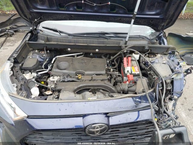2019 TOYOTA RAV4 XLE 10