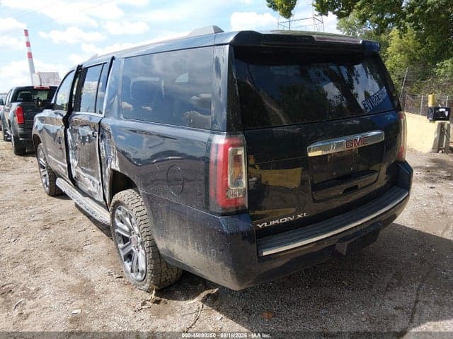 2017 GMC YUKON XL DENALI 3
