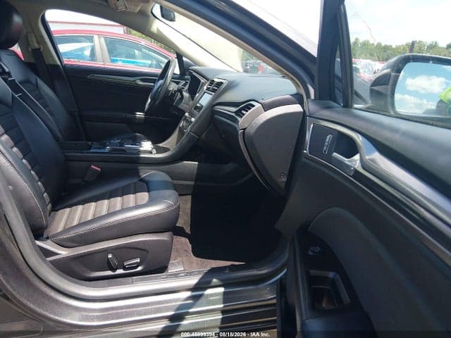 2017 FORD FUSION SE 5