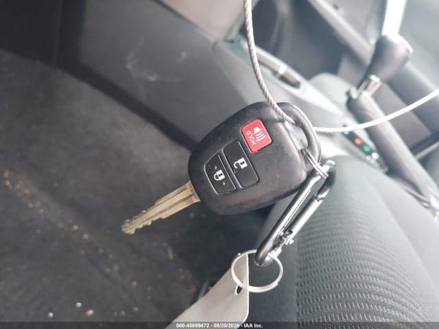 2017 TOYOTA RAV4 LE 11