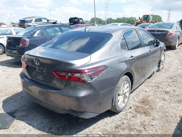 2021 TOYOTA CAMRY LE 4