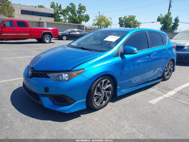 2017 TOYOTA COROLLA IM 2