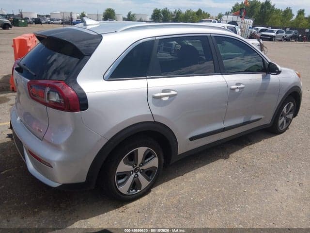 2019 KIA NIRO LX 4