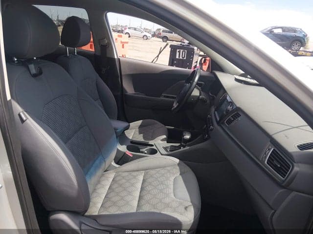 2019 KIA NIRO LX 5