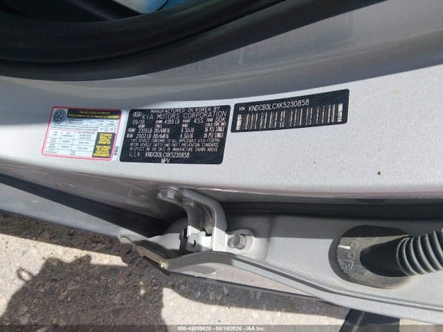 2019 KIA NIRO LX 9