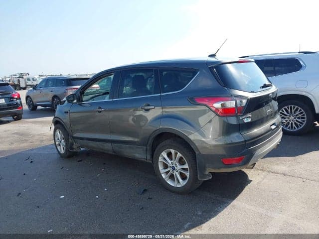 2017 FORD ESCAPE SE 14