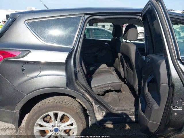 2017 FORD ESCAPE SE 8
