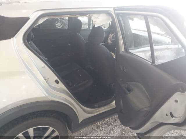 2019 NISSAN KICKS SV 8