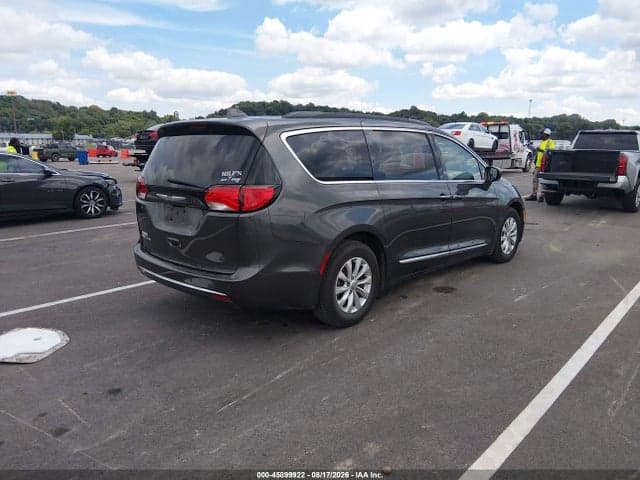 2017 CHRYSLER PACIFICA TOURING-L 4