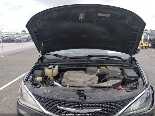 2017 CHRYSLER PACIFICA TOURING-L 10