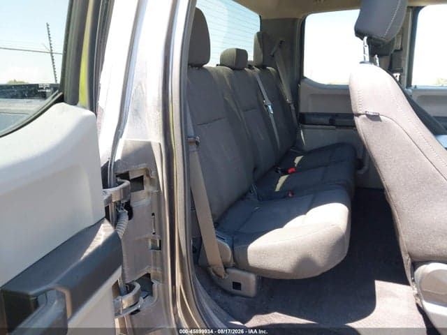 2017 FORD F-150 XL 8