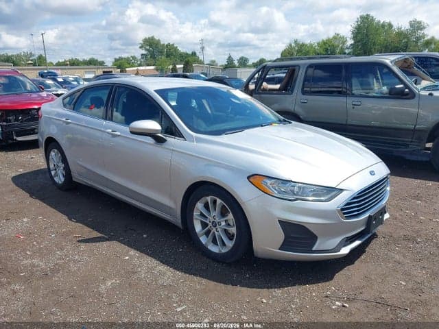 2019 FORD FUSION SE 1